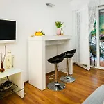 Lavica Bellevue & Апартаменты *