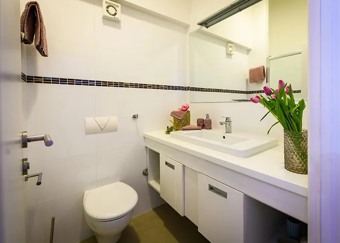 Apartamento Lavica Bellevue & *