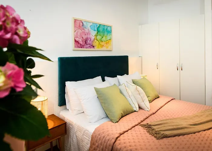 Lavica Bellevue & * Podstrana